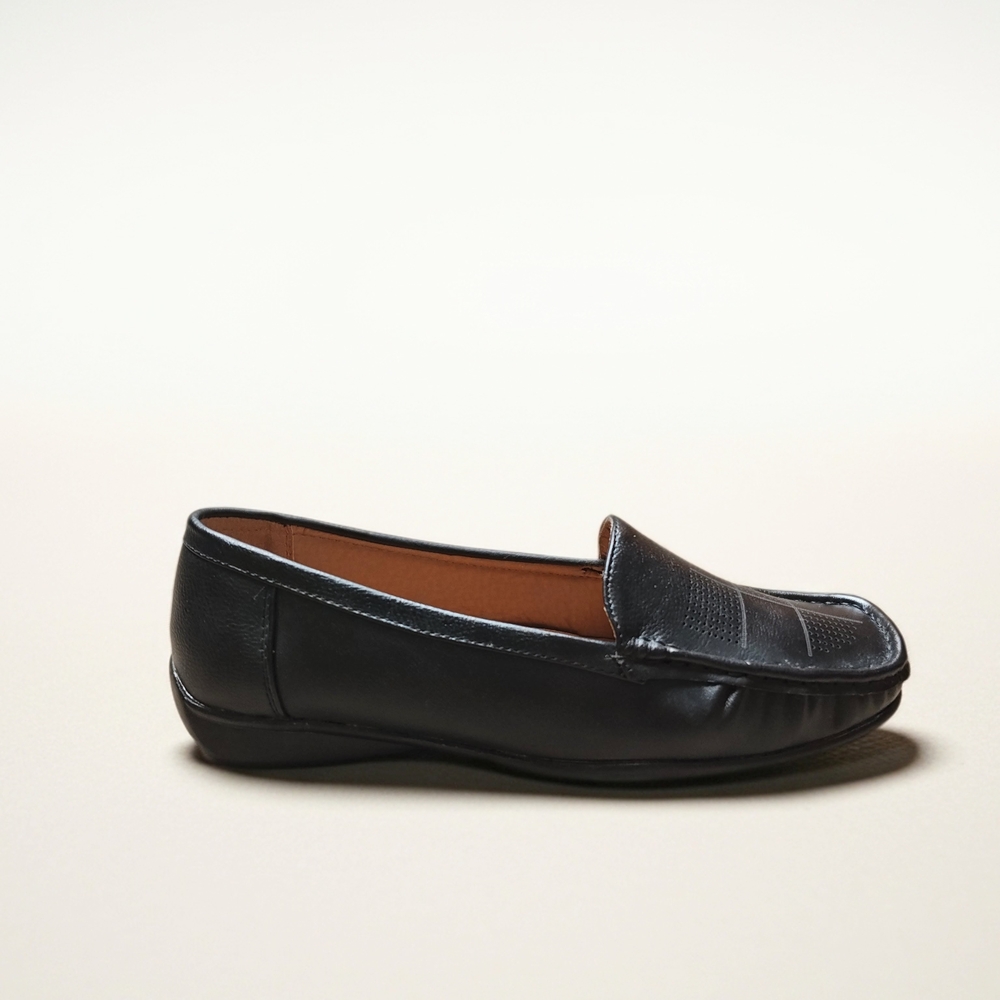 Pierre Dumas Women Black Loafers - Picture 4 of 4